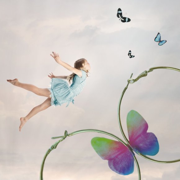 🆕🦋 🌈 Rainbow Butterfly Hoop Earrings - Picture 8 of 10